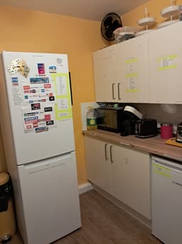 Downstairs kitchen – cooking area